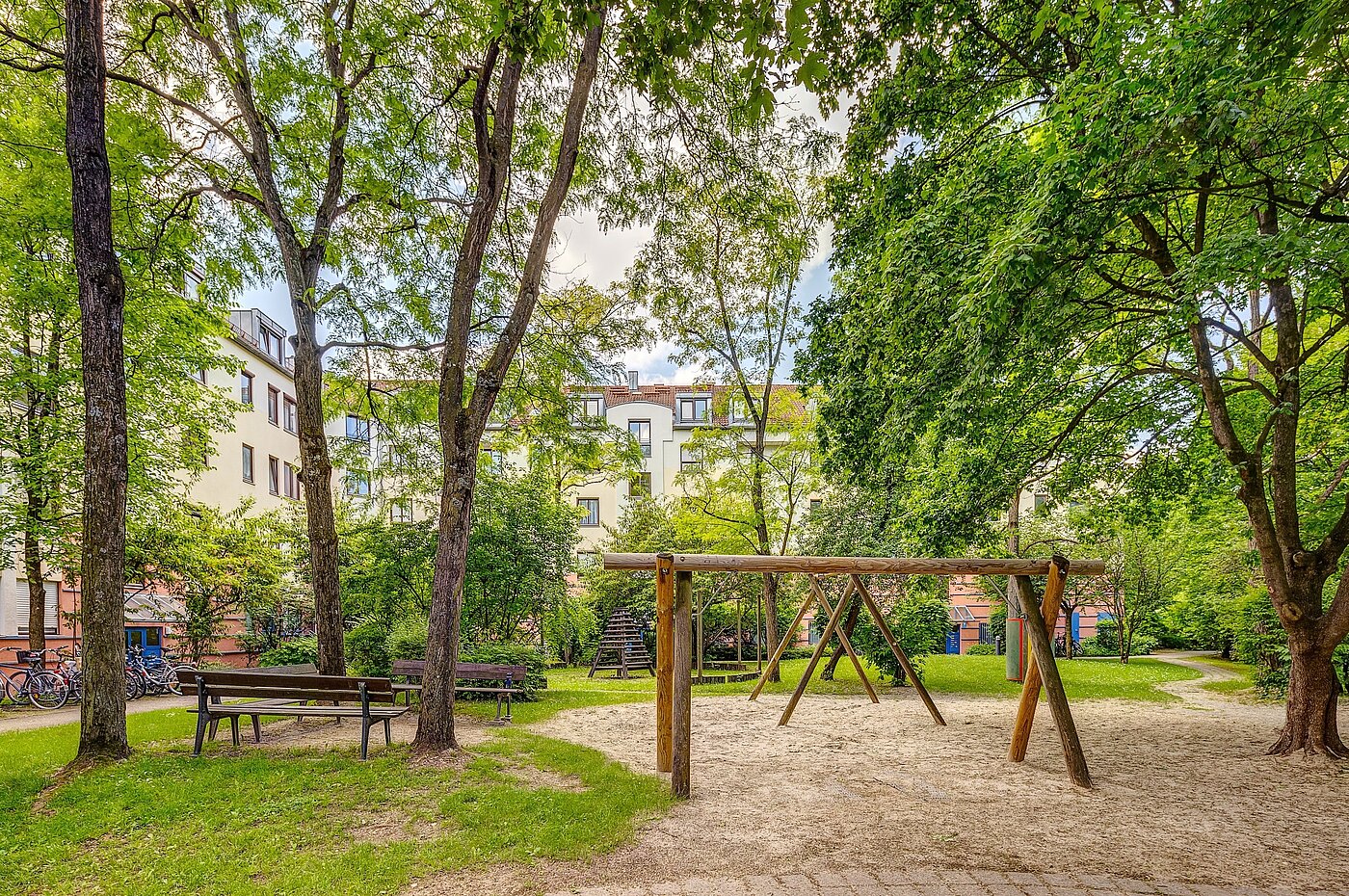 Apartamento de 2 habitaciones | München-Schwabing | 2205ML62 | ...und Spielplatz