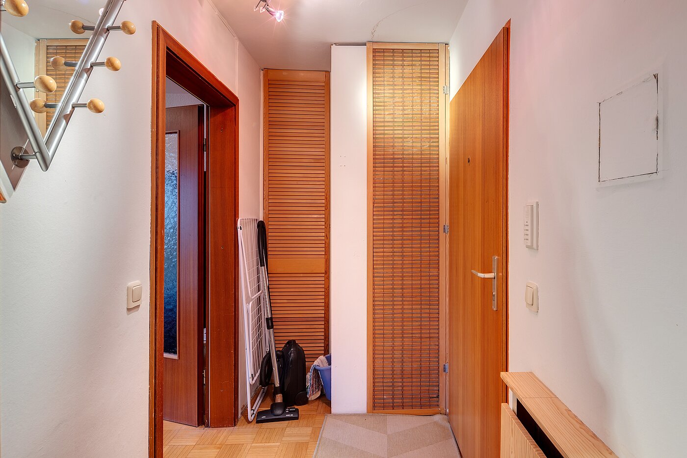 Apartamento de 1 habitación | Ottobrunn | 2301ML1 | Flur mit Abstellraum