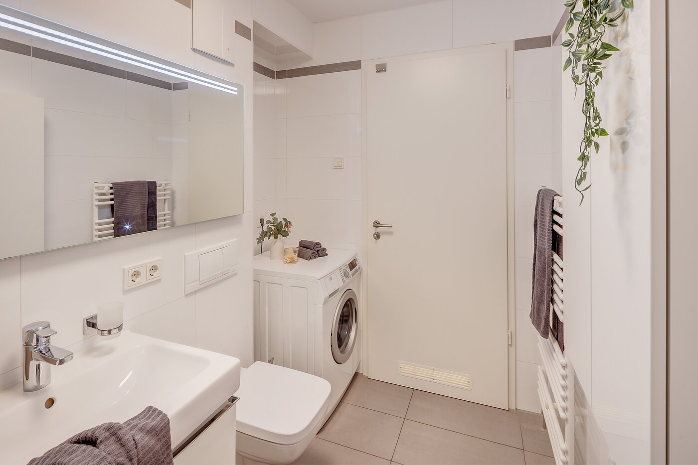 Apartamento de 2.5 habitaciones | München-Obergiesing | 70270 | Waschmaschine im Bad