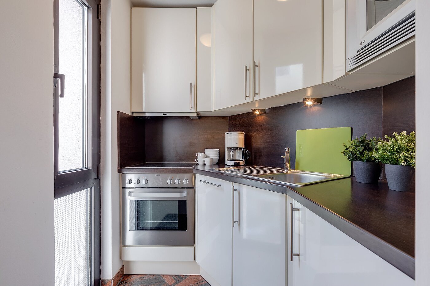 Apartamento de 2 habitaciones | München-Isarvorstadt | 1804ML1 | Moderne Küchenzeile