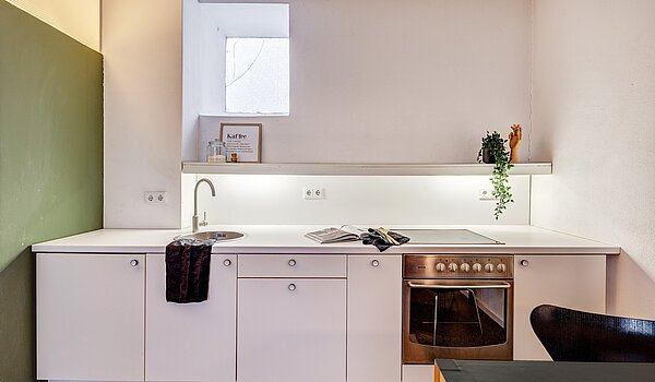 Piso loft de 1 habitación | München-Isarvorstadt | 2211ML7 | Die breite Küchenzeile...