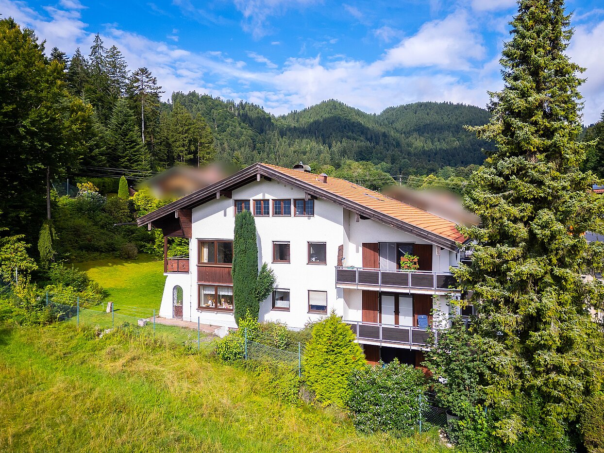 Mehrfamilienhaus de 10 habitaciones | Bad Wiessee | 70212 | von Osten