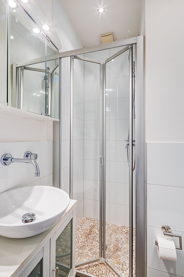 Piso en planta baja de 4 habitaciones | München-Neuhausen | 70471 | ...mit Dusche