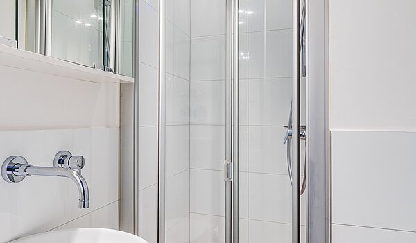 Piso en planta baja de 4 habitaciones | München-Neuhausen | 70471 | ...mit Dusche
