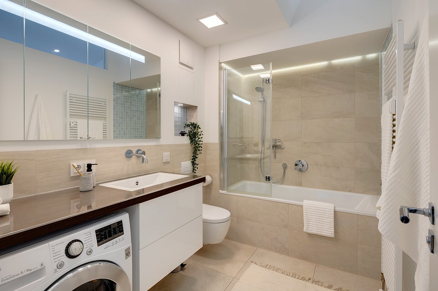 Apartamento de 2 habitaciones | München-Schwabing | 2208ML2 | Großes Bad