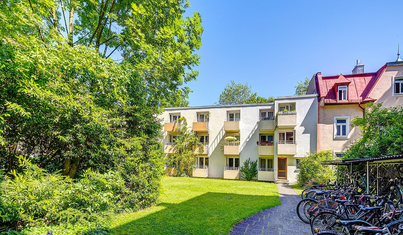 Apartamento de 1 habitación | München-Schwabing | 2210ML3 | ...im grünen Innenhof
