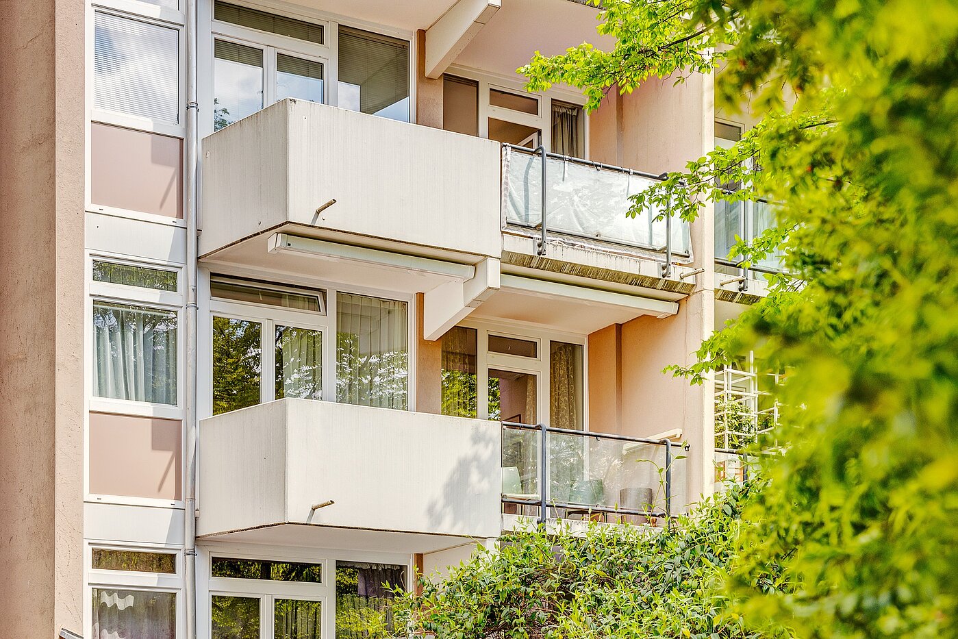 Apartamento de 2.5 habitaciones | München-Nymphenburg | 2204ML61 | Ansicht vom Innenhof aus