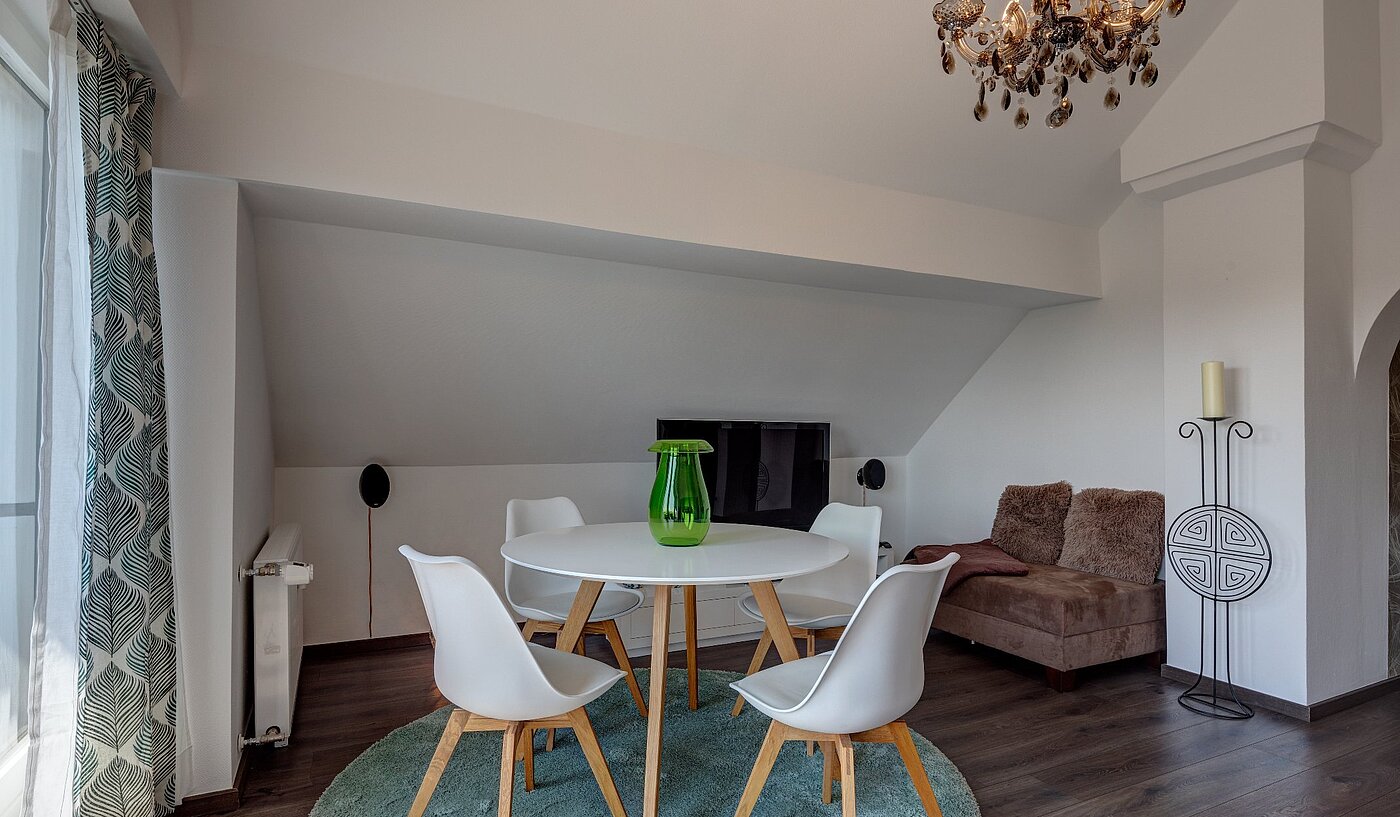 Piso ático de 3 habitaciones | München-Hasenbergl | 1803ML5 | mit Essbereich