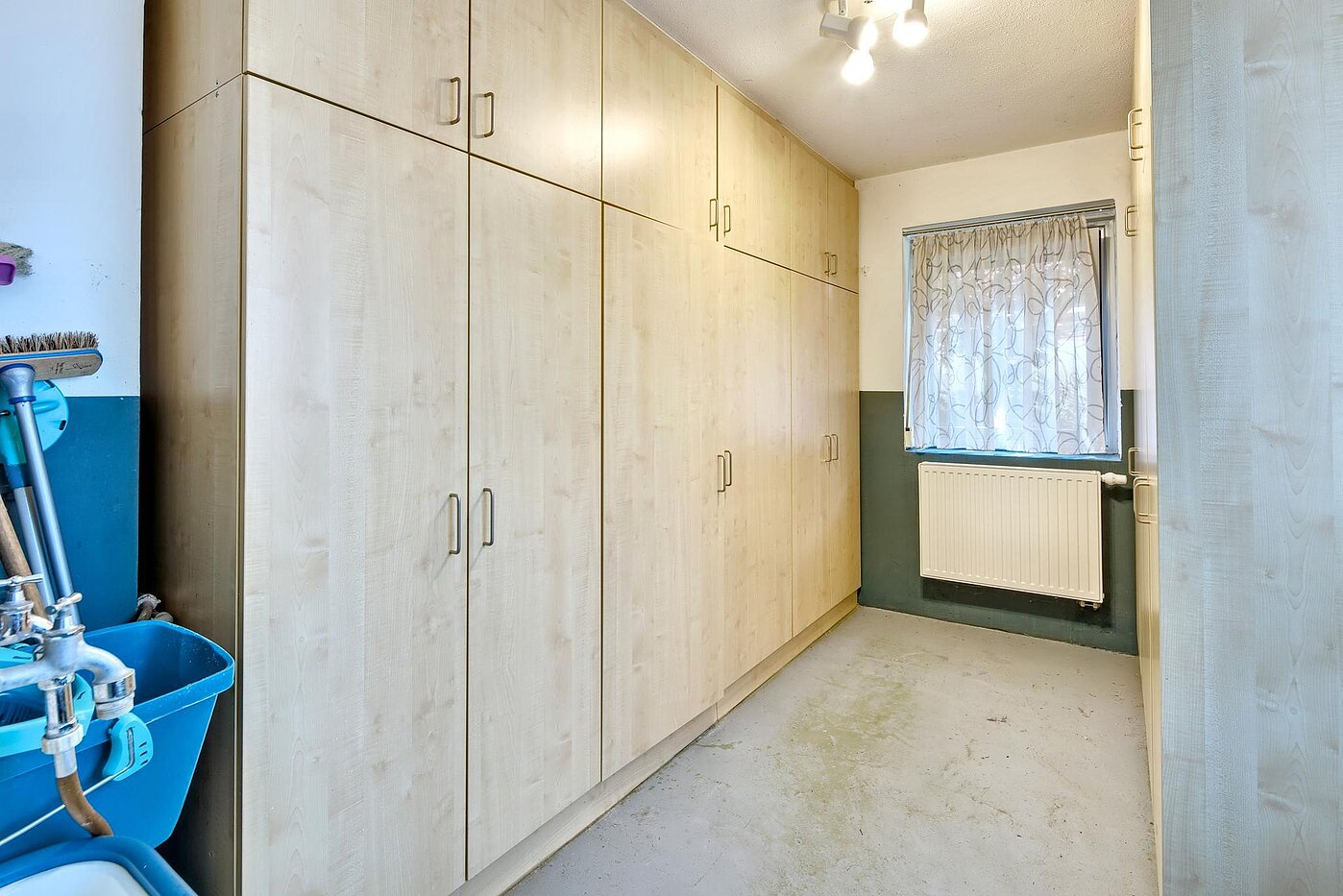 Casa unifamiliar  de 8 habitaciones | 70229 | ...und Hauswirtschaftsraum