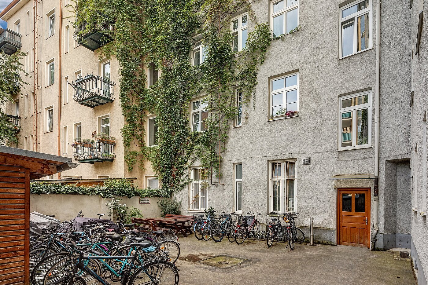Apartamento de 5 habitaciones | München-Au | 2009ML3 | Hof mit Fahrradstellplätzen