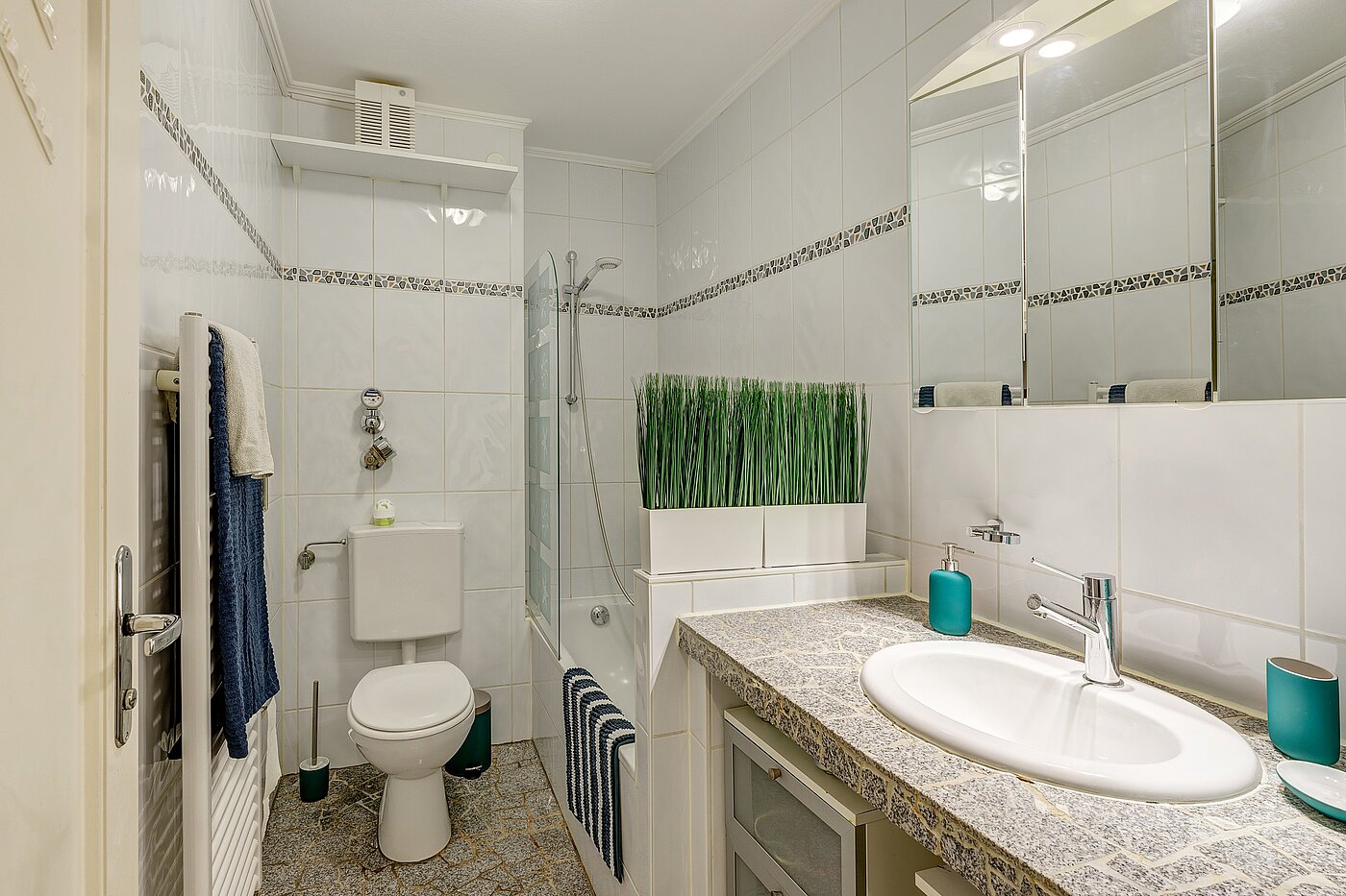 Apartamento de 2 habitaciones | München-Milbertshofen | 701801 | ...mit Badewanne