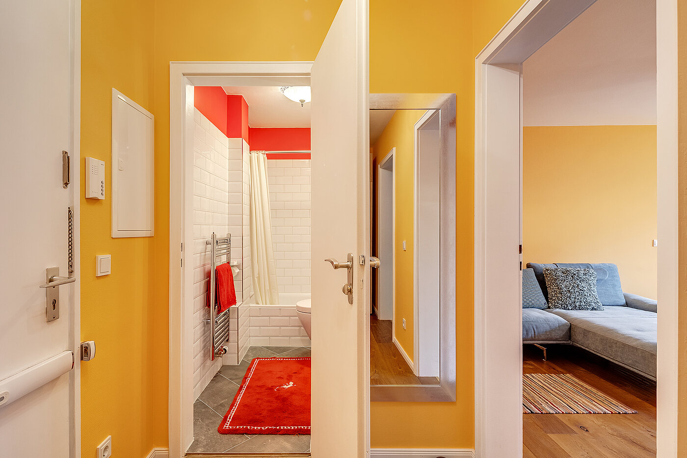 Apartamento de 2 habitaciones | München-Bogenhausen | 70287 | ...Bad und Wohnzimmer