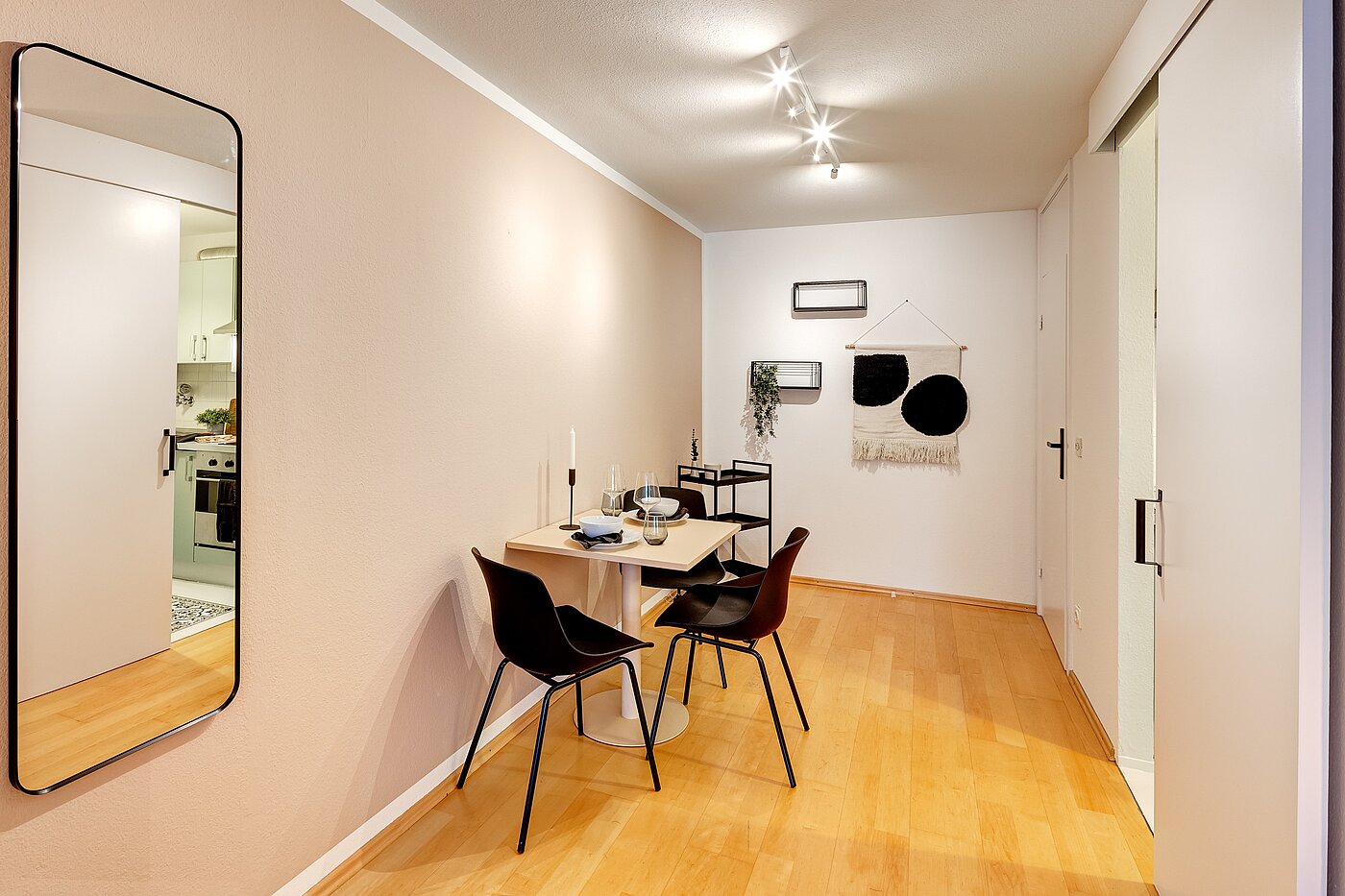 Apartamento de 1 habitación | München-Maxvorstadt | 70132 | Ansprechende Essecke