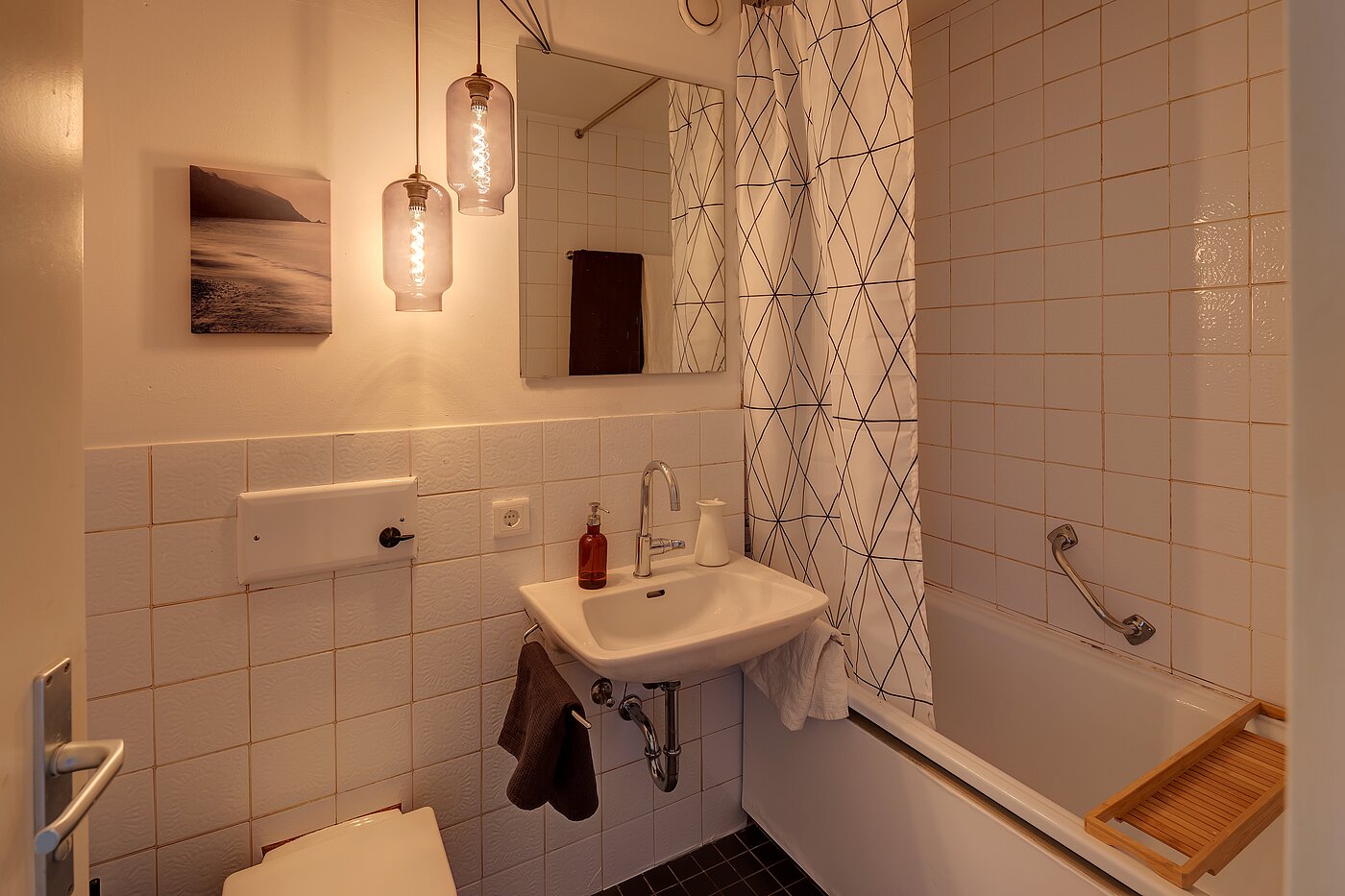 Apartamento de 1 habitación | München-Au | 2211ML1 | Badezimmer mit Wanne und...
