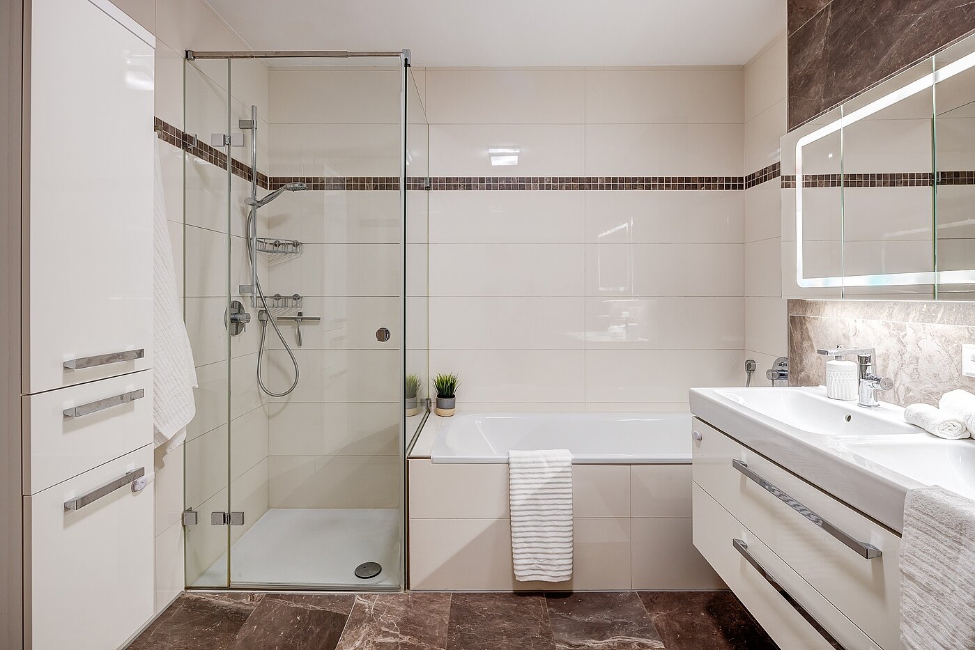 Piso en planta baja de 3 habitaciones | Wolfratshausen | 2208ML1 | ...Dusche und Badewanne