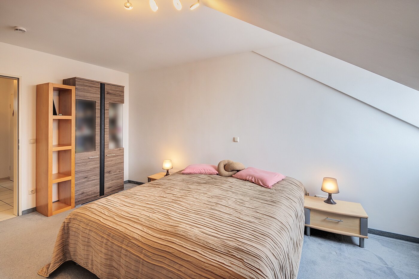 Apartamento de 2 habitaciones | Poing | 70373 | ...mit viel Stellfläche