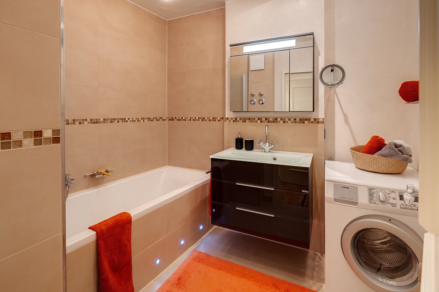 Apartamento de 2 habitaciones | München-Altstadt | 2106ML7 | Bad mit Badewanne und...