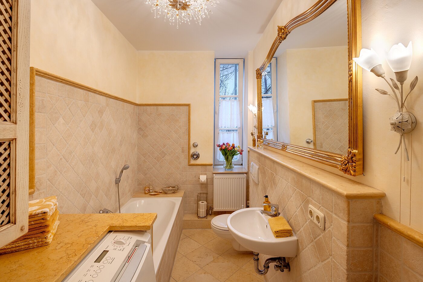 Apartamento de 5 habitaciones | München-Altstadt | 700121 | Tageslichtbad mit Badewanne