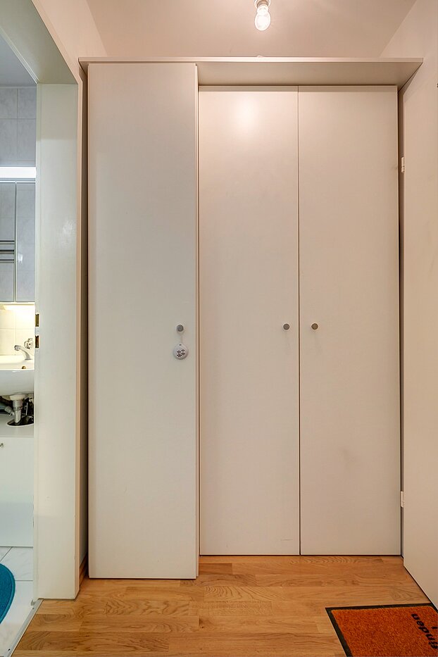 Piso en planta baja de 1 habitación | München-Nymphenburg | 2203ML1 | Diele mit Stauraum