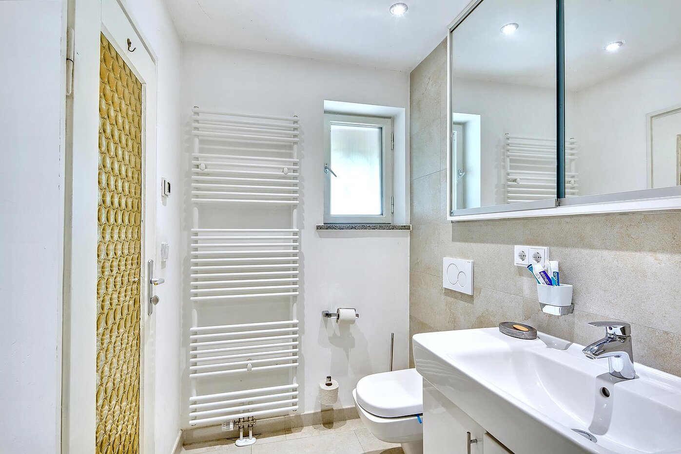 Casa unifamiliar  de 8 habitaciones | 70229 | ... und Handtuchheizkörper