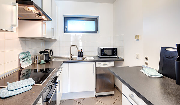 Apartamento de 2 habitaciones | Haar | 70426 | ...Küche mit Einbauten...