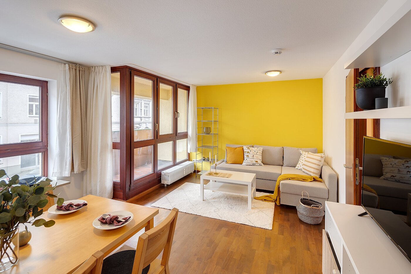 Apartamento de 2 habitaciones | München-Neuhausen | 2012ML5 | Wohnzimmer mit Loggia