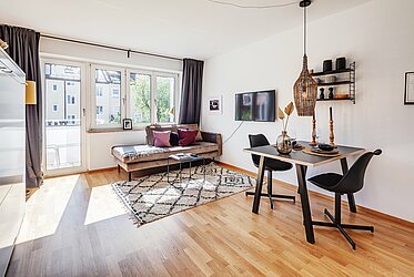 Neuhausen: Moderno apartamento de 1 habitación con balcón orientado al sureste - Disponible próximamente