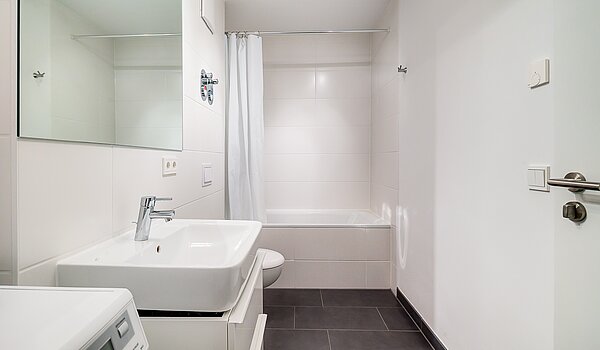 Apartamento de 3 habitaciones | München-Moosach | 70164 | ...und Badewanne