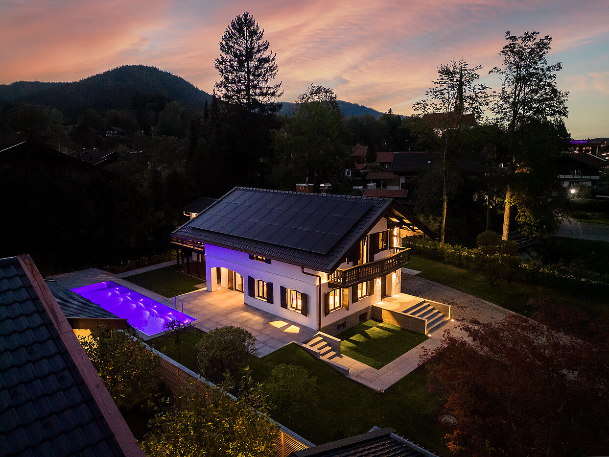 Propiedad especial de 15 habitaciones | Bad Wiessee | 701592 | Luftaufnahme vom Landhaus
