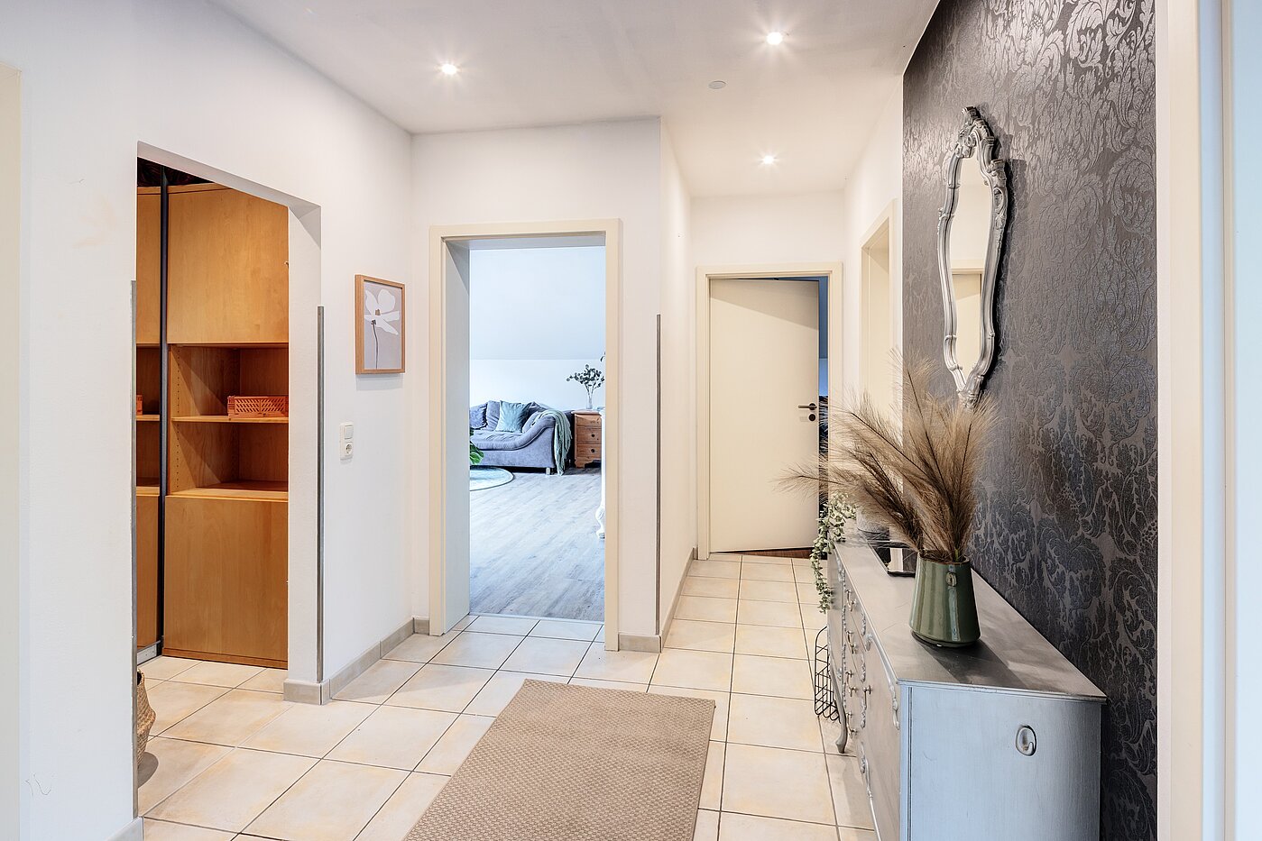 Piso ático de 3 habitaciones | Karlsfeld | 70217 | ...Garderobe