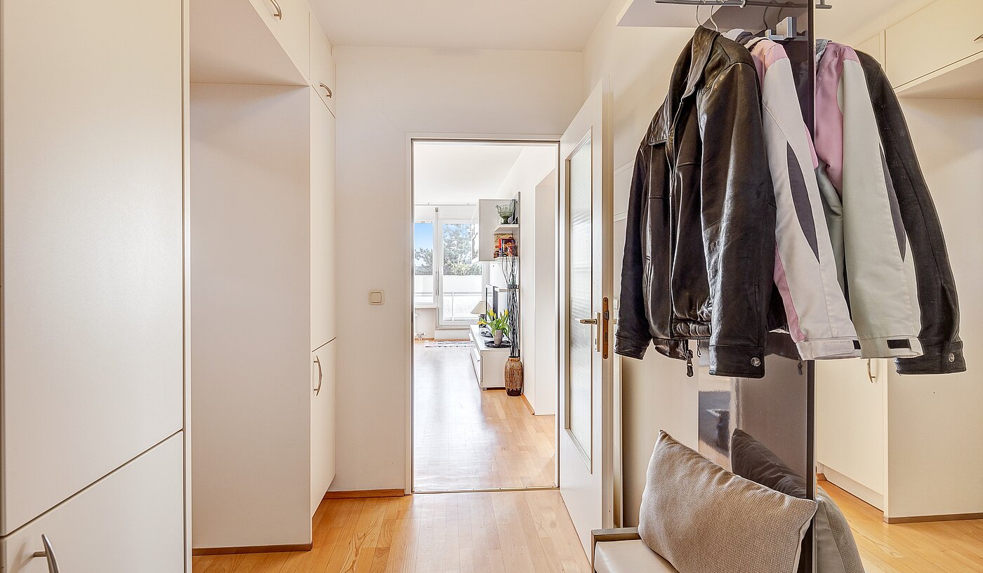 Apartamento de 3 habitaciones | Unterschleißheim | 70003 | Eingangsbereich mit Einbauten