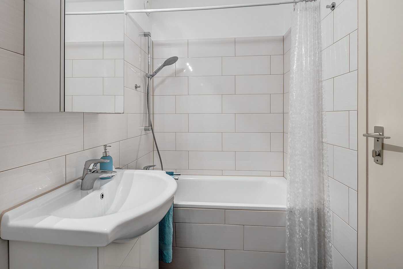 Apartamento de 1 habitación | München-Johanneskirchen | 2204ML7 | Das gepflegte Wannenbad...