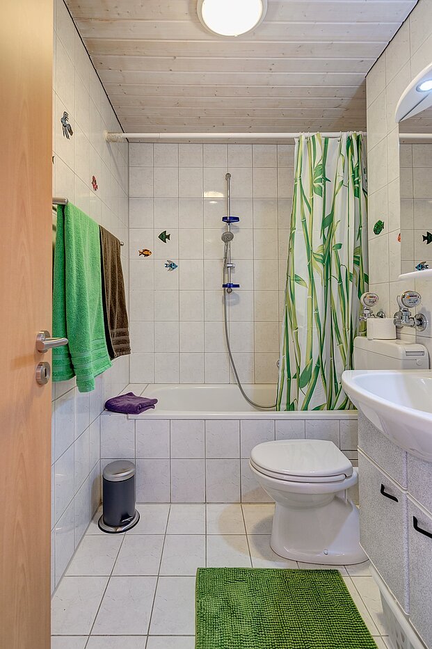 Apartamento de 2 habitaciones | Eching | 1810ML2 | Hell gefliestes Bad