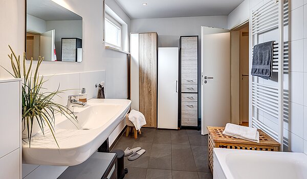 Adosado esquinero de 6 habitaciones | Germering | 70033 | ...und Fenster