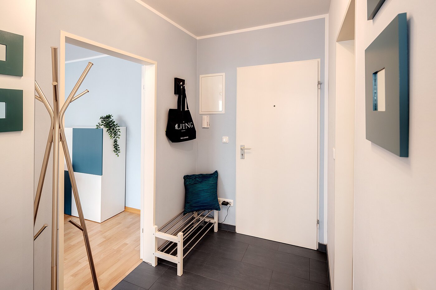 Apartamento de 2 habitaciones | München-Schwabing | 70013 | Diele Blickrichtung Eingang