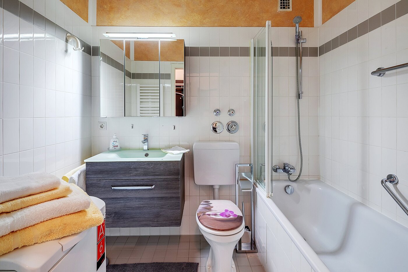 Apartamento de 2 habitaciones | München-Aubing | 2104ML1 | Geschmackvolles Bad...