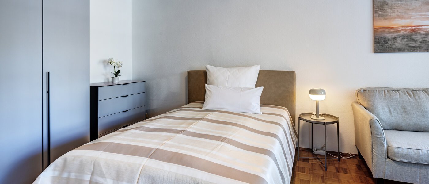 apartamento München Obergiesing 01 zona de dormir 10117