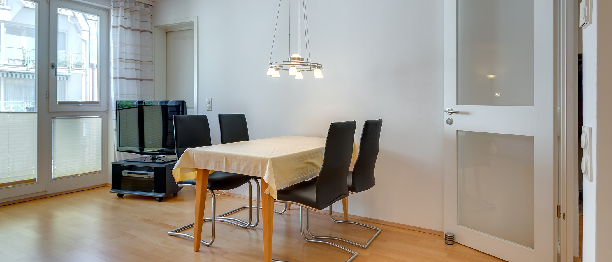 apartamento München Schwabing-West (rund um den Hohenzollernplatz) 02 salón 10172