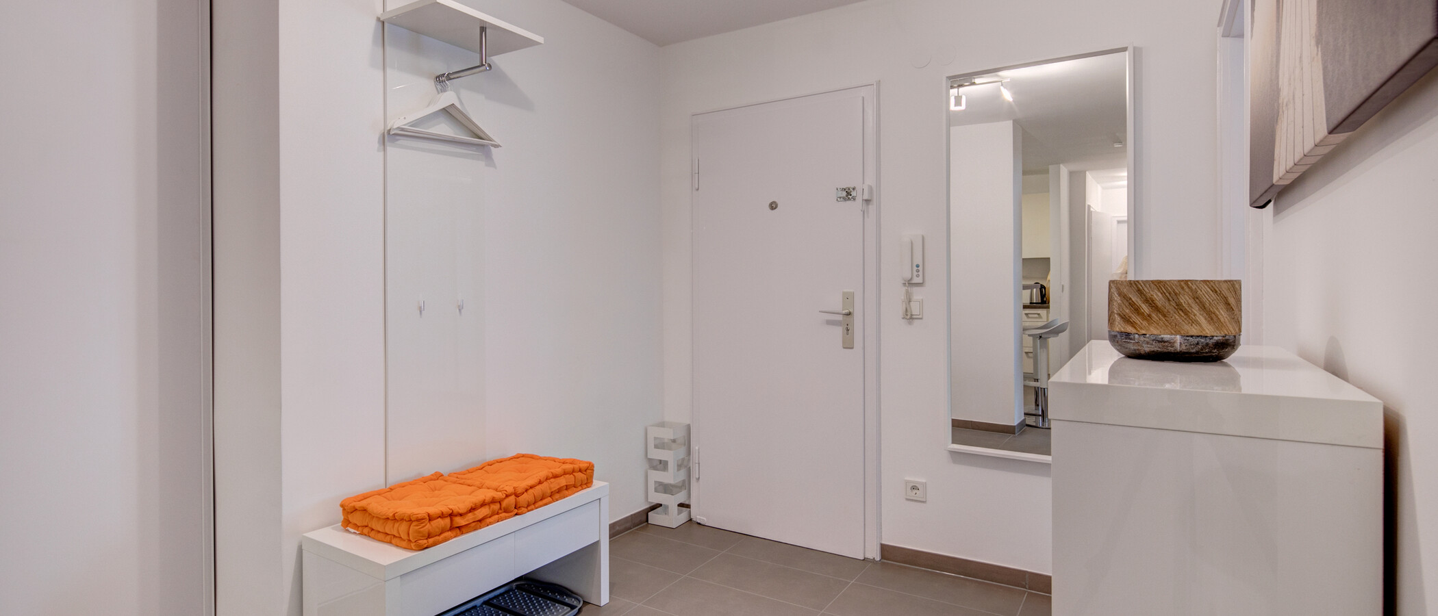 apartamento München Schwabing-West (rund um den Bonner Platz) 02 pasillo 10412