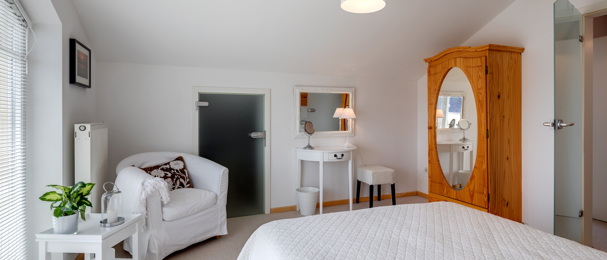 dúplex con galería Tutzing 03 dormitorio 10604