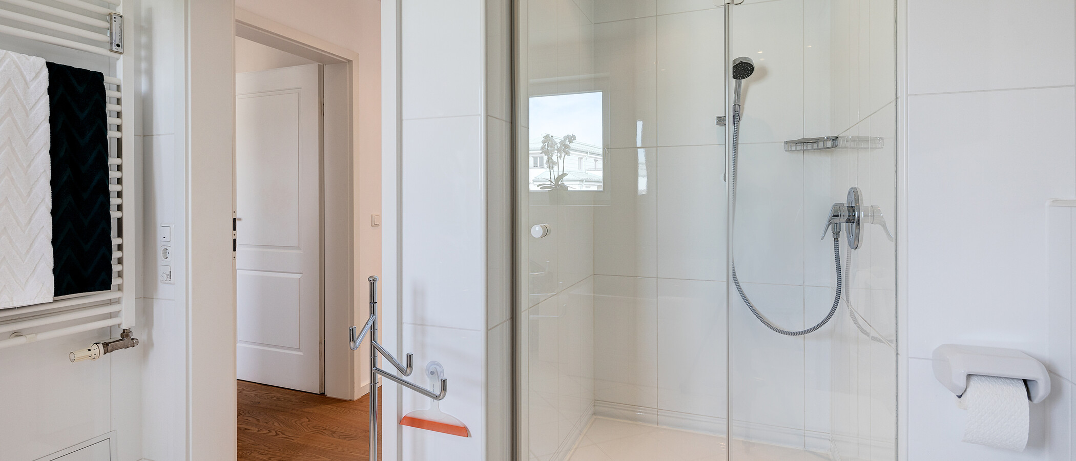 ático con terraza München Bogenhausen 04 baño 10781