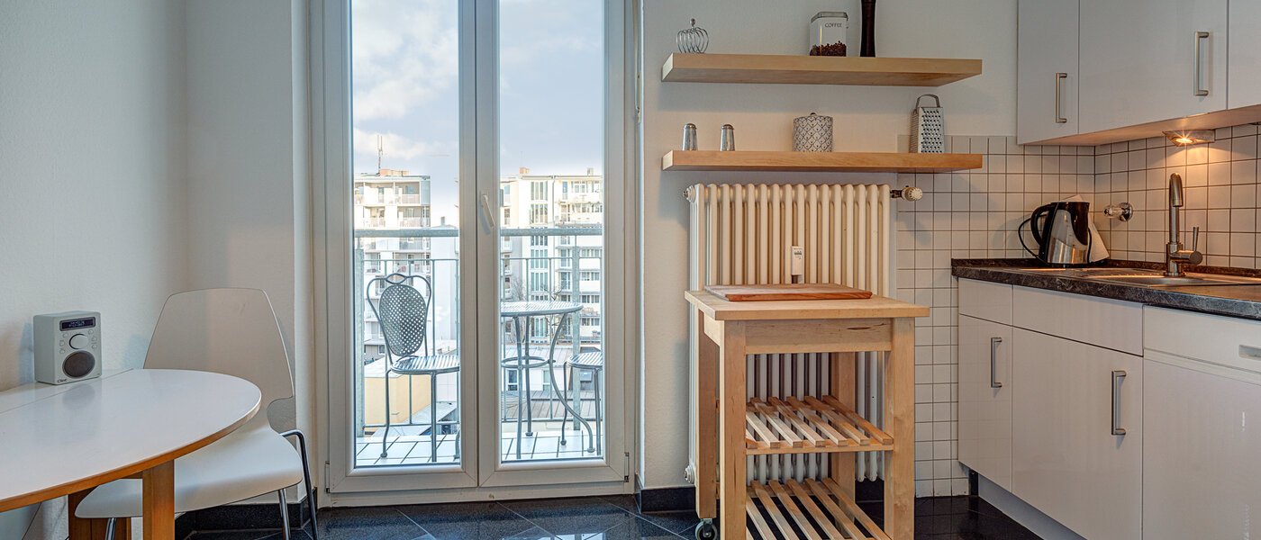 apartamento München Schwabing (links der Leopoldstraße) 02 cocina 10852