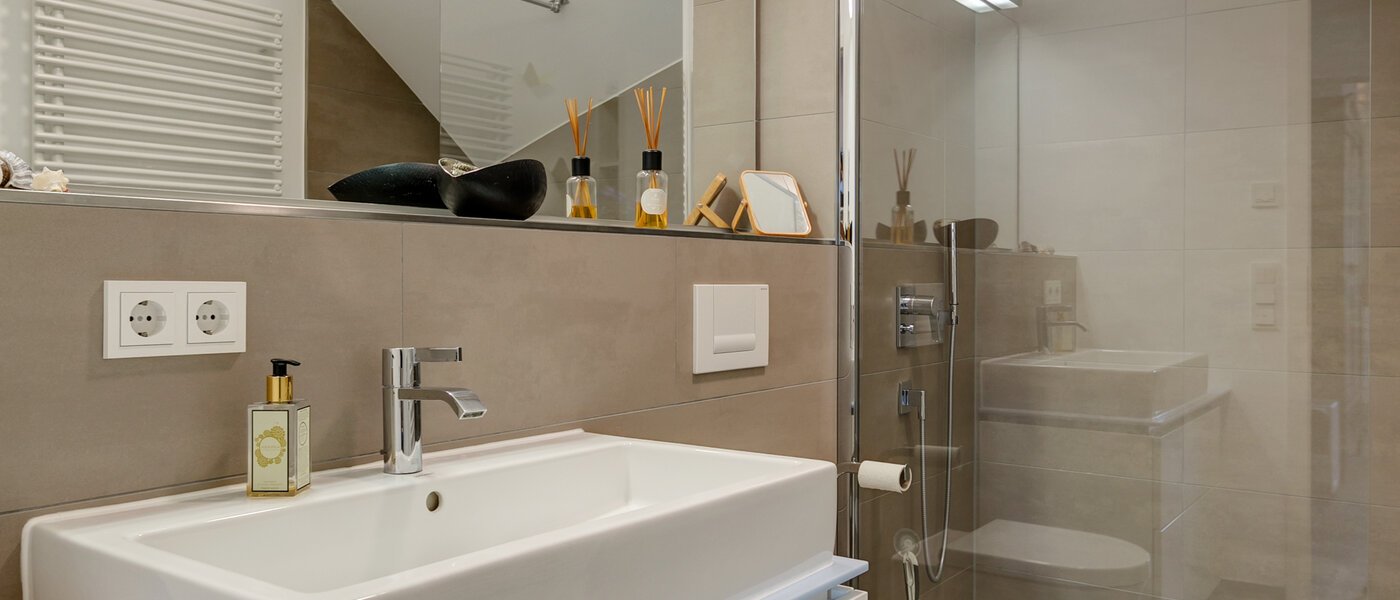 piso con galería München Maxvorstadt 01 baño 10881