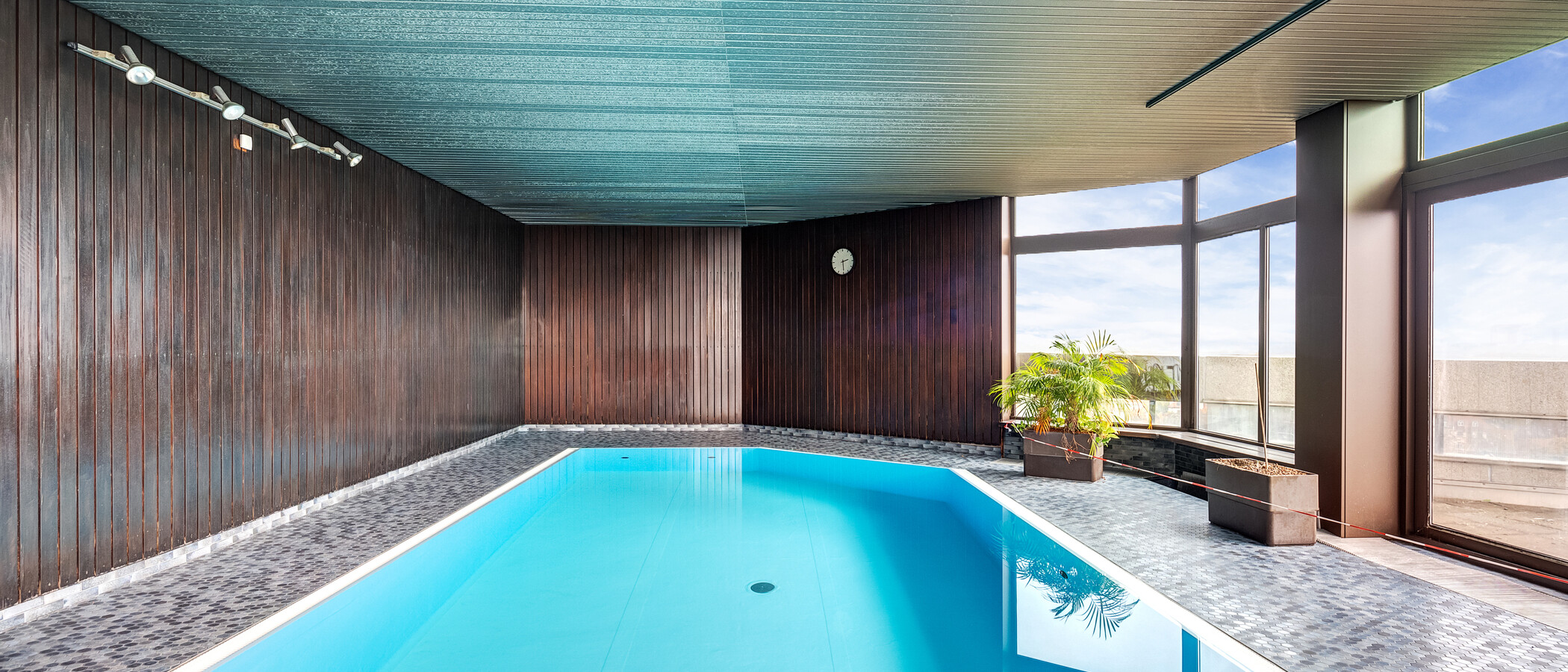 apartamento München Schwabing (rechts der Leopoldstraße) 01 piscina 10897
