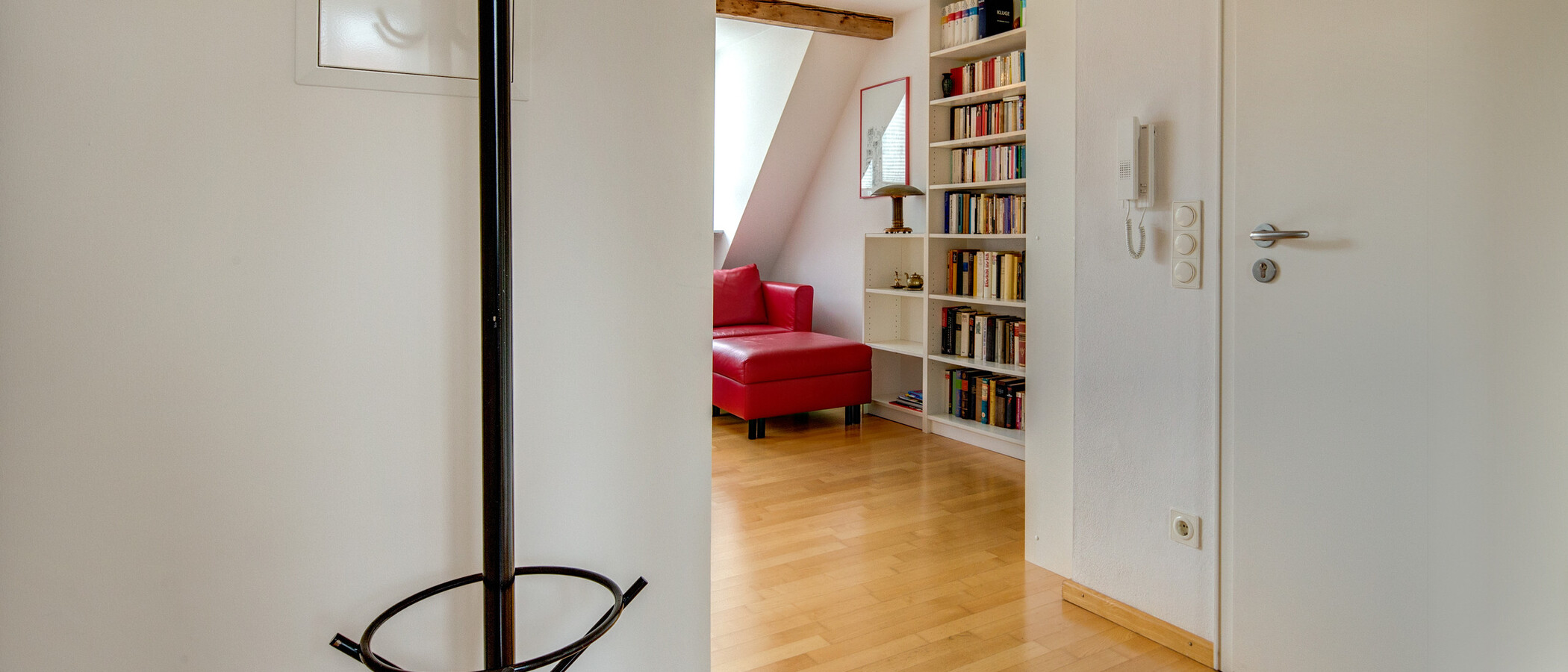 piso con galería München Schwabing (links der Leopoldstraße) 02 pasillo 1090