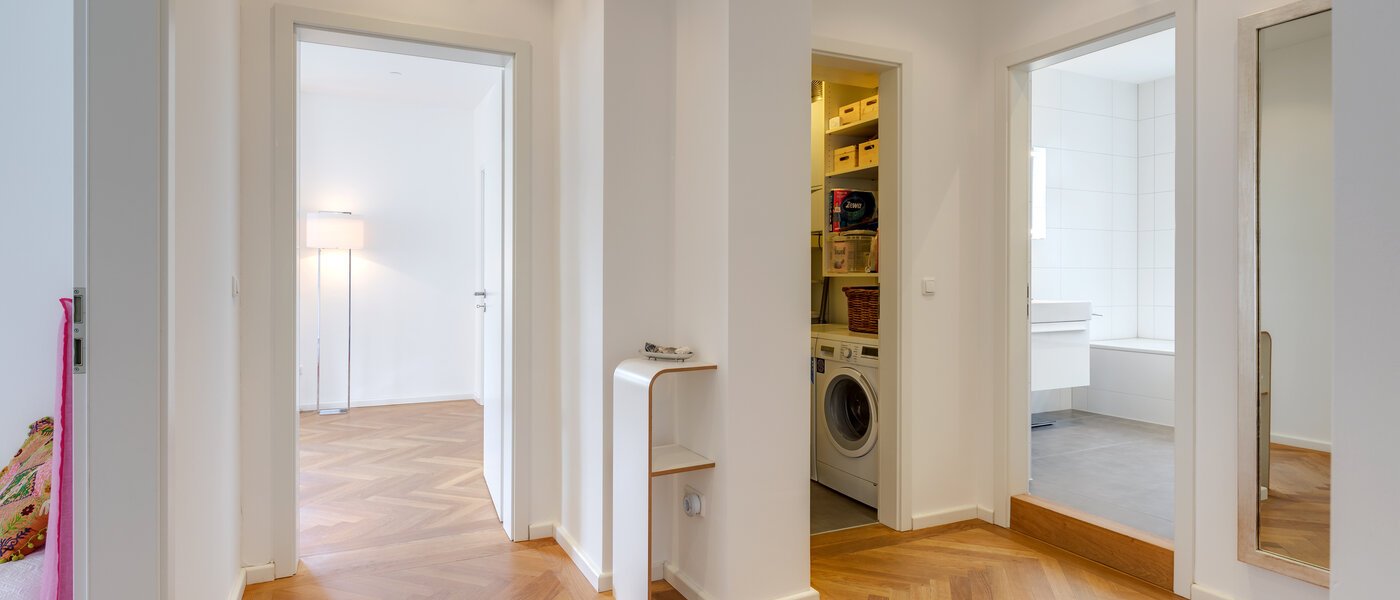 apartamento München Neuhausen 01 pasillo 11045