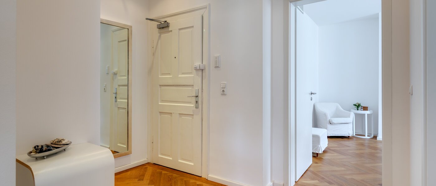 apartamento München Neuhausen 02 pasillo 11045