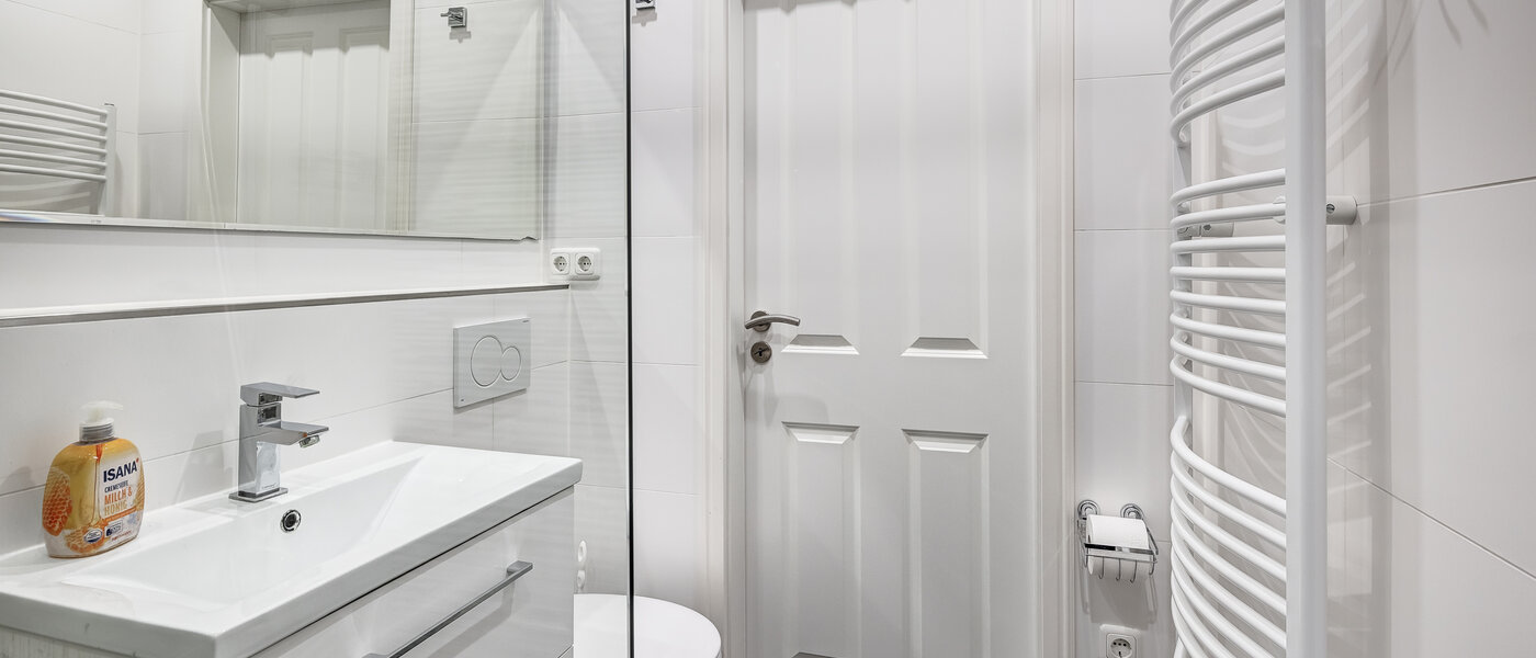 apartamento München Arabellapark 02 baño 11073