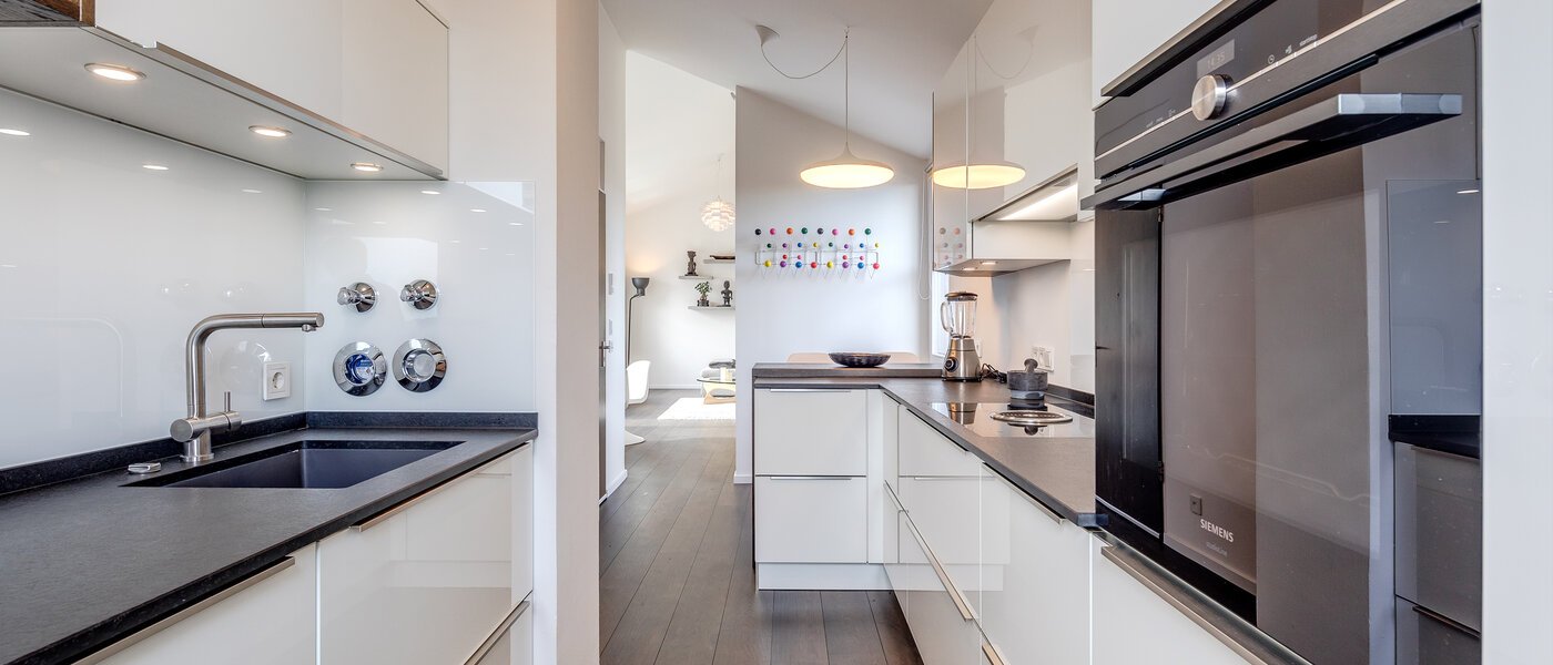 ático con terraza München Arabellapark 01 cocina 11226