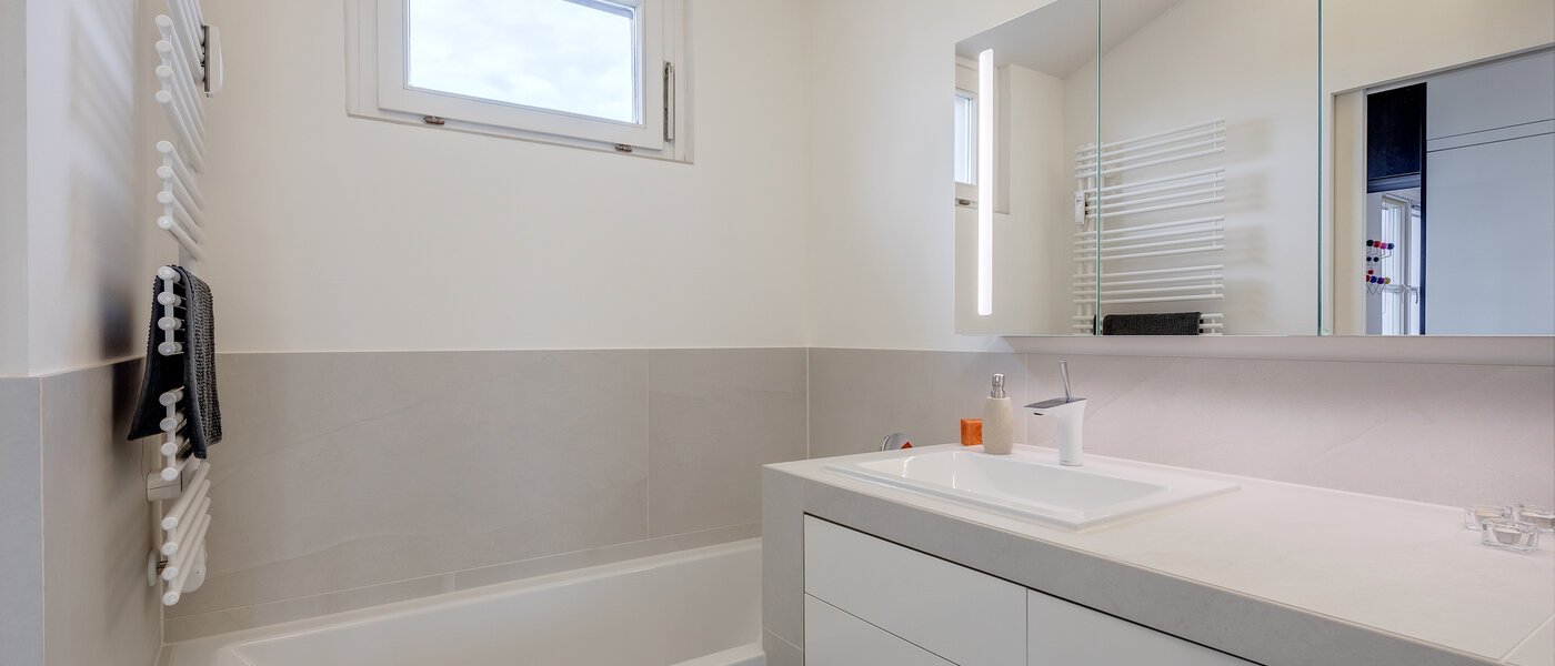 ático con terraza München Arabellapark 03 baño 11226